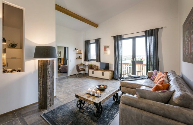 Fantastic "Sonntagshorn" vacation apartment on the Fasanenhöhe horse farm