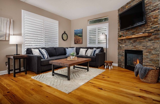Fantastic Suburban Escape w/Patio and Green Space Beyond, Close to Intel and Nike, Short Walk 2 MAX