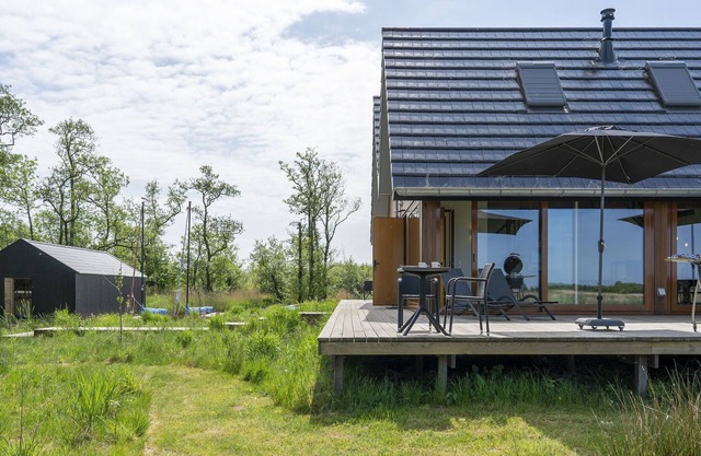 Fantastic vacation home on private island in Friesland