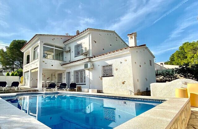 Fantastic villa 3km from the beach, surrounded by green spaces