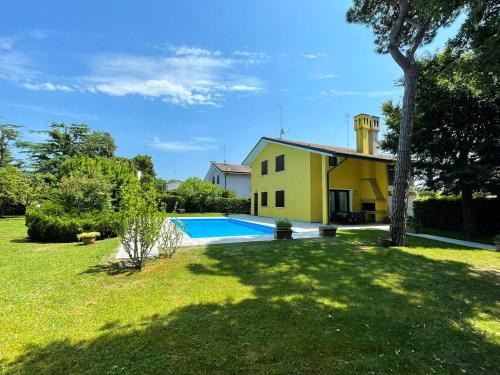 Fantastic Villa with pool for 7 guests on Albarella