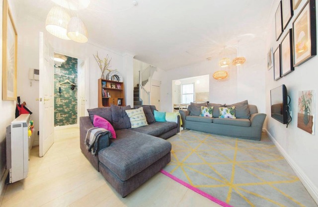 Fantastically Located 3BD Home by St Pancras