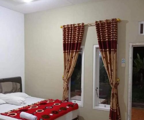 FAREL HOMESTAY KAWAHIJEN
