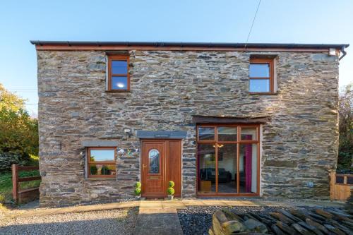 Farm Cottage - Kirkby-In-Furness, ideal for the Central Lake District