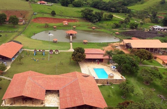 farm for leisure and events surrounded by beautiful mountains and 2 ballrooms..