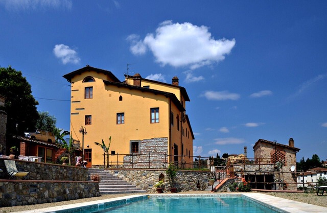 Farm Poderaccio - Maestrale Apartment: superb views over Florence!