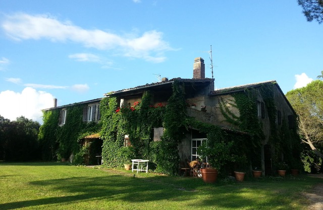 FARM SANT'ANTONIO/CHARMING VILLA WITH PRIVATE BEACH