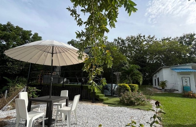 Farm with swimming pool 5 min from Hacienda Napoles Serene Mountain in Doradal
