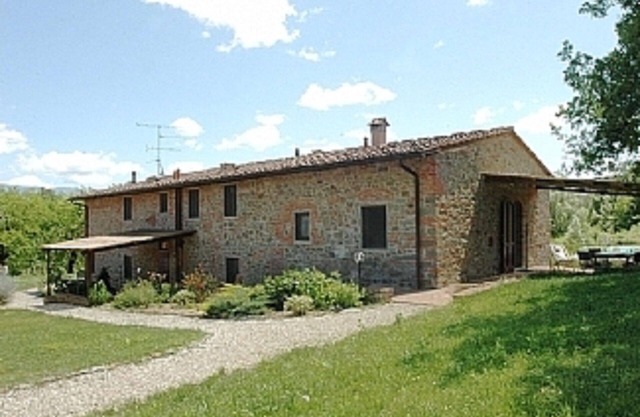 farmhouse with pool ,panoramic peaceful location near firenze,Sien