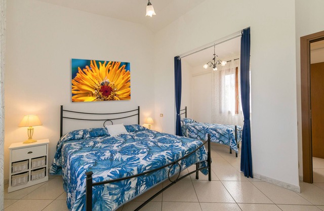 Farmhouse 'Agriturismo I Debbi - Il Ciliegio' with Private Veranda, Wi-Fi and Air Conditioning