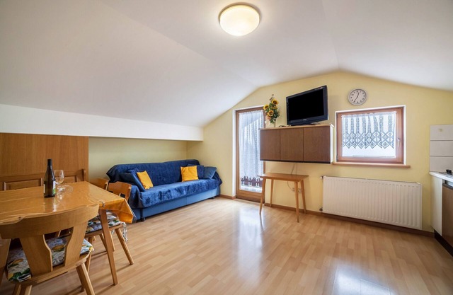 Farmhouse "Bauernhof Oberkapillhof 3" with Mountain View, Shared Garden & Wi-Fi