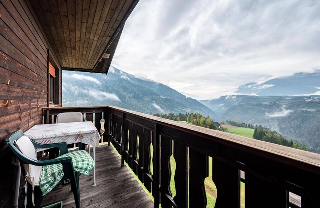 Farmhouse 'Ferienwohnung Gatscherhof' with Mountain View, Shared Garden and Wi-Fi