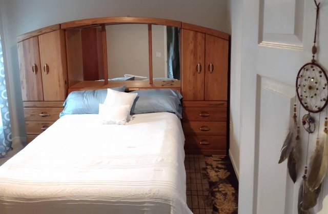 Farmhouse Guest Room at Traveler's Meadow, private bath