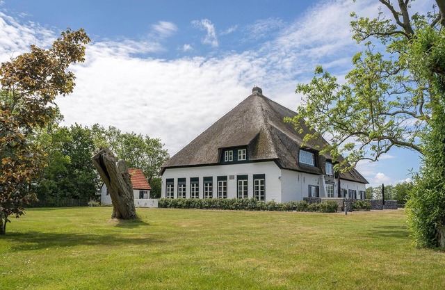 Farmhouse in Texel near De Slufter Reserve