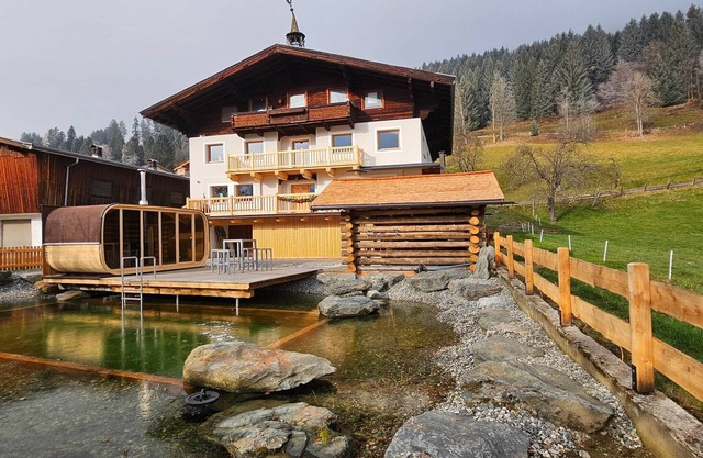 Farmhouse in Bramberg with Sauna & Ski Access