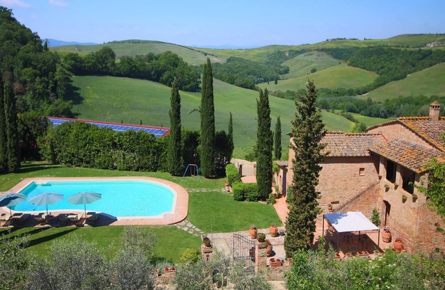 Farmhouse in Montalcino with Pool and Garden