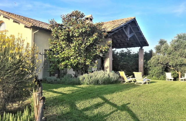 Farmhouse in the quiet Maremma 5 minutes from the sea of Capalbio.