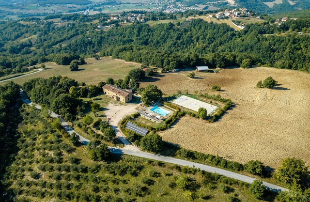 Farmhouse with private pool exclusively - Bio Agriturismo Assiolo