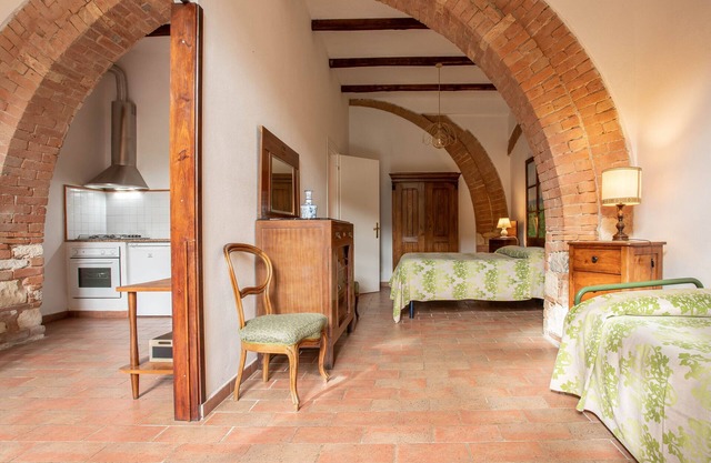 Farmhouse "Marzia - Agriturismo La Valentina" with Garden & Wi-Fi