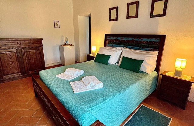 Farmhouse 'Minerva' with Shared Pool, Wi-Fi and Air Conditioning