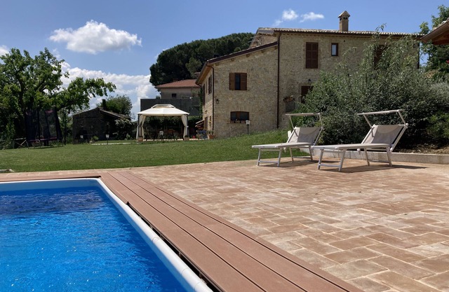 FARMHOUSE SAN VALENTINO CIN: IT057053B5H3I29PMO