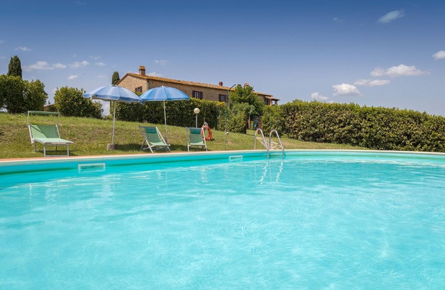 Farmhouse "Santa Lina - Gelsomino" with Shared Pool, Private Patio & Shared Garden