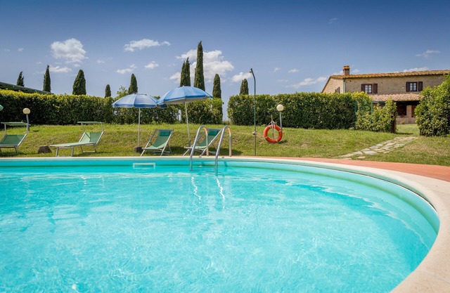 Farmhouse "Santa Lina - Lavanda" with Shared Pool, Private Veranda & Shared Garden