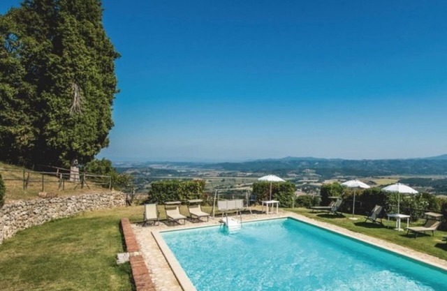 Farmhouse up to 21 guests in panoramic position