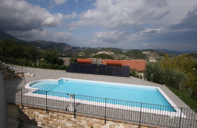 Farmhouse Villa w/Pool
