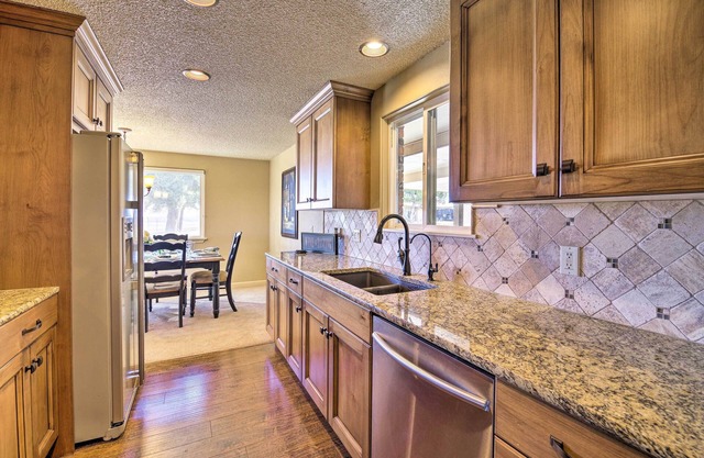 Farmhouse w/Game Room, 1 Mi to Lake Lowell!