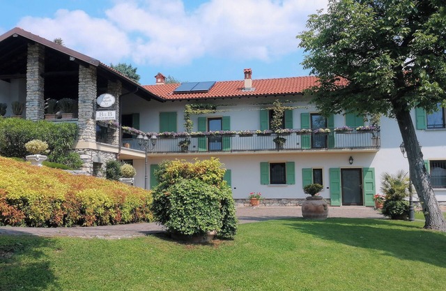 Farmhouse with private pool