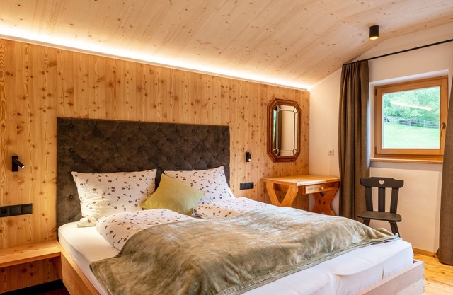 Farmhouse 'Wieshof Idyll' with Mountain View, Balcony and Wi-Fi
