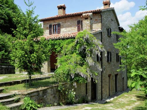 Farmhouse with Pool & Spa