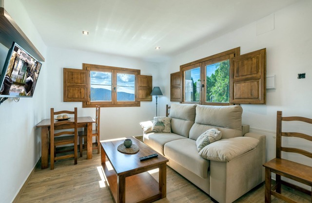 Farmhouse with private pool and fireplace. The Alpujarra