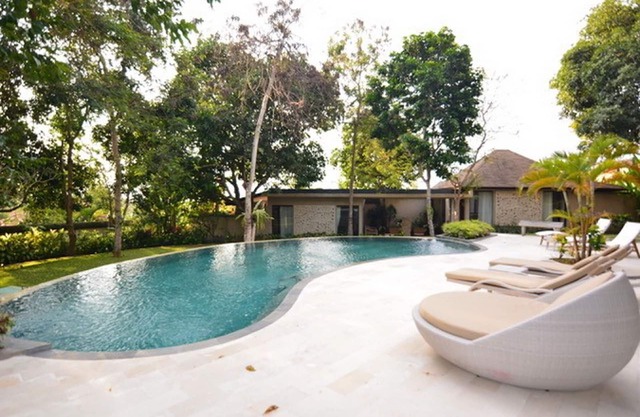 Fascinating 3BR Villa In Uluwatu! 13Min Drive To Padang Padang Beach! W/Pool!