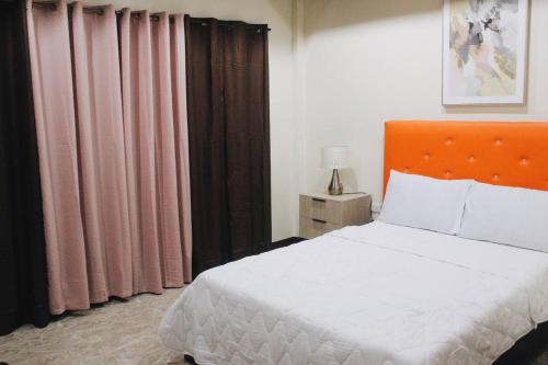 Fast Wi-Fi, Near Beaches & Cozy Affordable Room