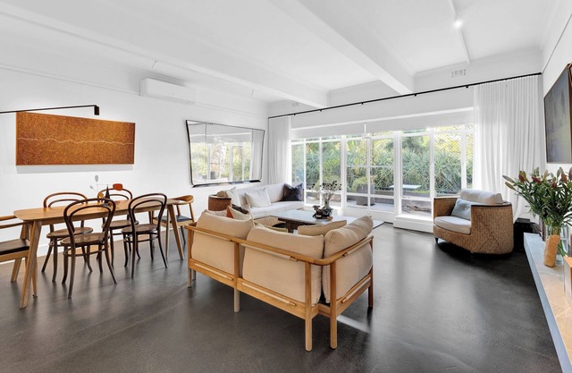 Fawkner Parkside Art House. Two bedroom apartment with spectacular park frontage