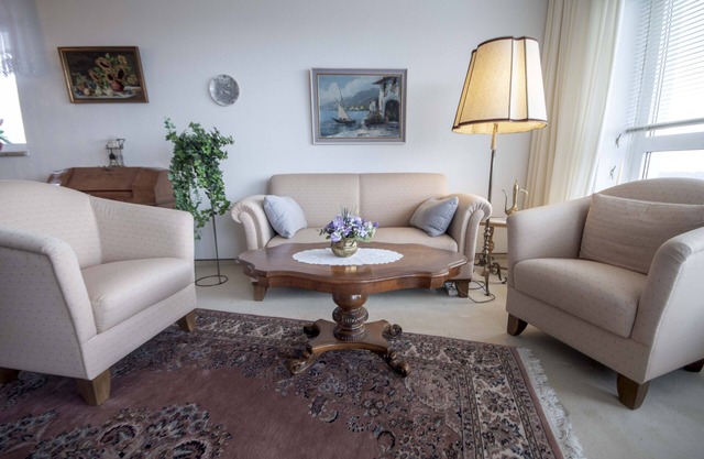 FB 12.01 - Lovingly furnished apartment with a beautiful sea view