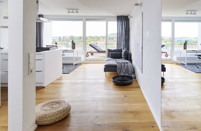 FCB 6, 2 rooms, great view, newly renovated, quiet