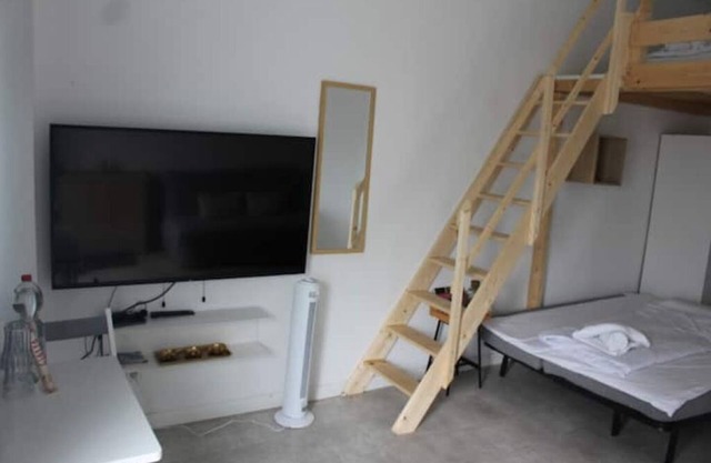 FEE Apartment Berlin 2