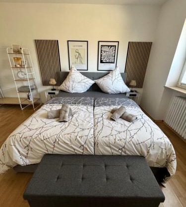 Feel like Home 3