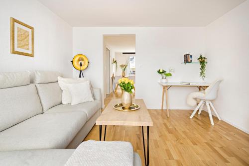 Felsenstrasse Apartments by VISIMO - Elegant heritage building in a quiet neighbourhood