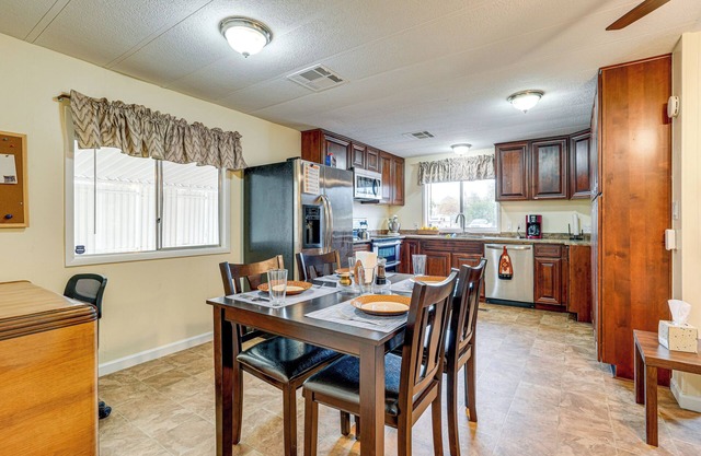 Fenced-In Yard & Mtn Views: Apache Junction Home!