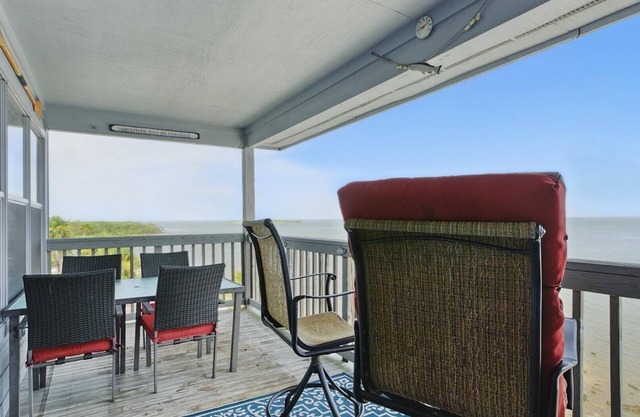 Fenimore Mill 1F Quality Condo, Hot Tub and Pool!