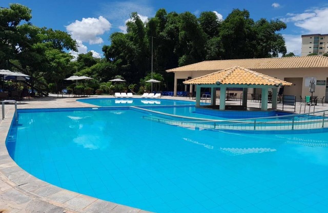 Ferias Clube Completo Golden Dolphin com Roupas Cama