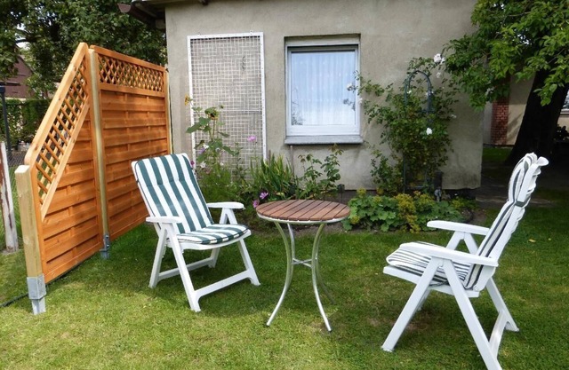 Ferien-Apartment mit Gartenblick