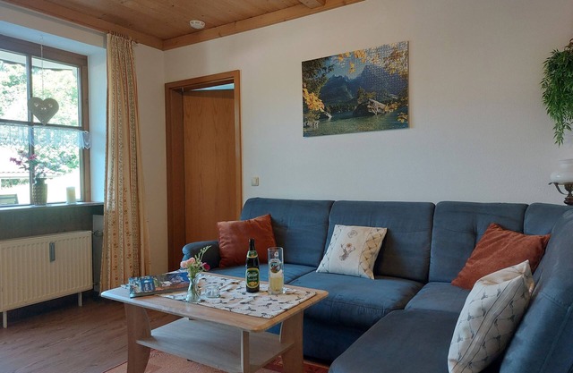 Ferienwohnung Nr. 2, 1-2 Personen, 42 qm, Dusche/WC, Terrasse, TV, 1 Schlafzimmer, Erdgeschoss