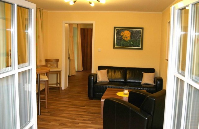 Ferienwohnung Gamsblume, 2 Personen, 54 m², Dusche/WC, Flat-TV, 1 Schlafzimmer, Balkon, Infrarot-Wärmekabine, Nichtrauche