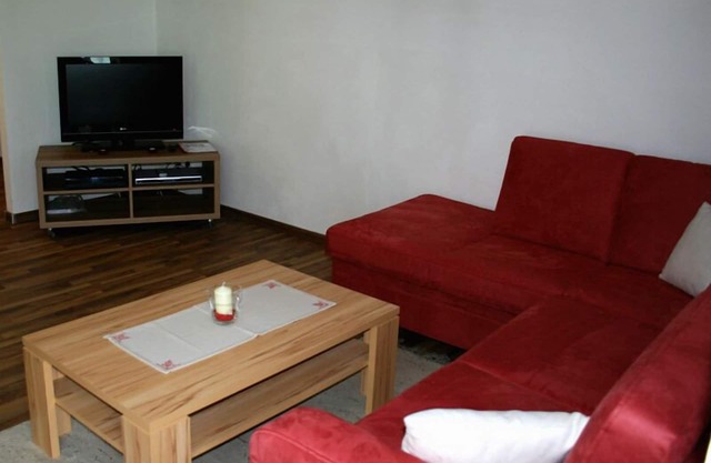Ferienwohnung Rose, 2 Personen, 62 m², Dusche/WC, Flat-TV,1 Schlafzimmer, Balkon,Internet,Infrarot-Wärmekabine,Nichtrauch