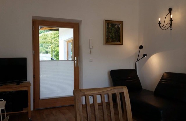 Ferienwohnung Junior*, 1-2 Personen, Dusche/WC, Terrasse, TV, 1 Schlafzimmer, Erdgeschoss
